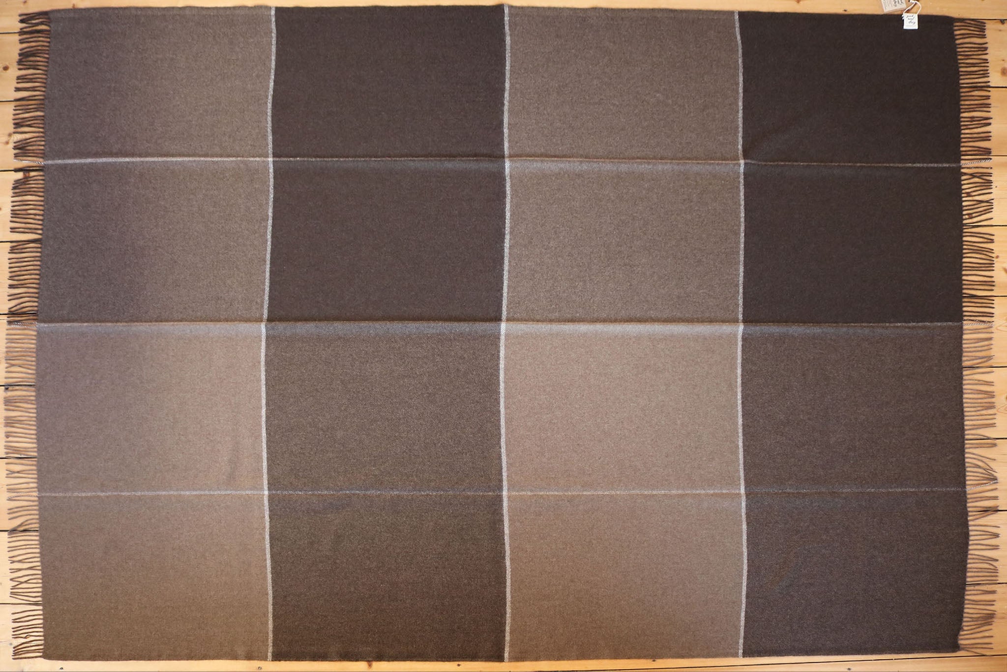 'Courtyard' plaid