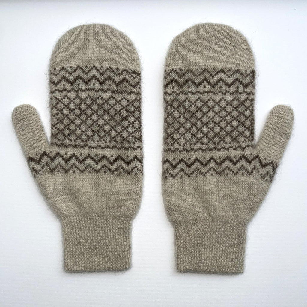 'Snow' yak wool mittens